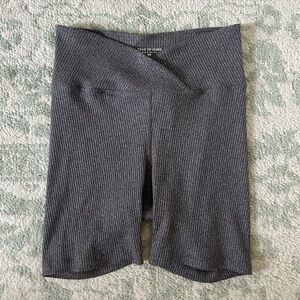 COPY Year of Ours Cross Over Ribbed Bike Shorts size medium